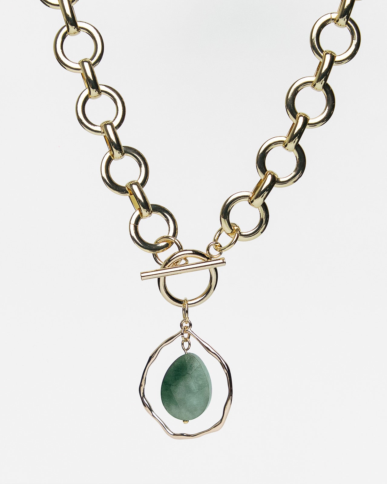 collar Aura, latón bañado oro 18k, jaspe verde