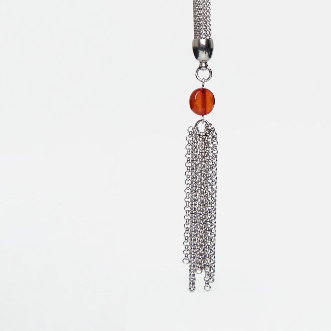 detalle del collar Moon Necklace