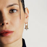 CLAMP | Pendientes de aro con detalle estructural y circonita