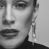 ELECTRIC oro | Pendientes largos de acero con perlas y cadenas