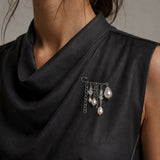 FRAGMENT BROOCHE · Broche de perlas contemporáneo