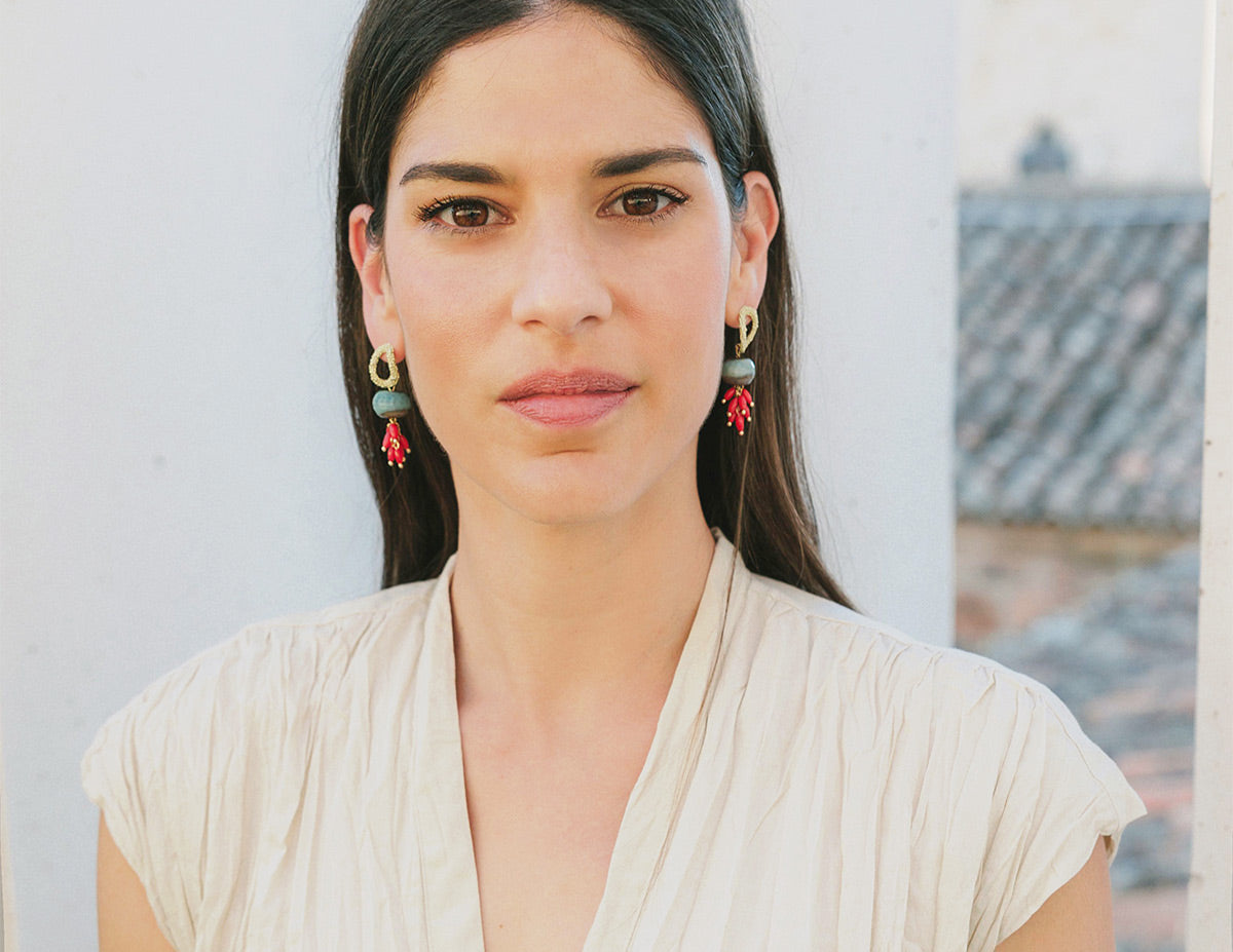 pendientes de ágatas azules y corales rojos