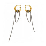 Pendientes asimétricos OFFSET dorados con cadenas largas de acero – Kirei Jewellery