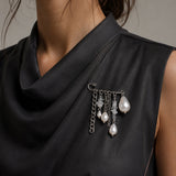 FRAGMENT BROOCHE · Broche de perlas contemporáneo