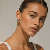 AFTERGLOW | Boucles d'oreilles asymétriques avec chaînes et zircons